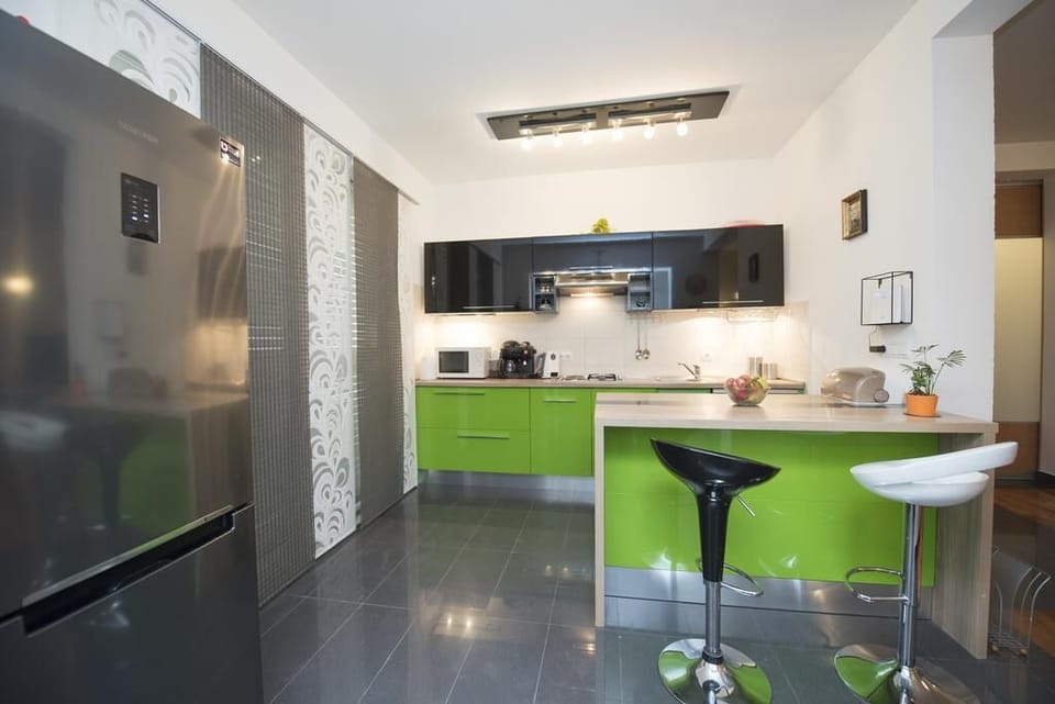 House (One Bedroom Home with Pool) | Private kitchen | Fridge