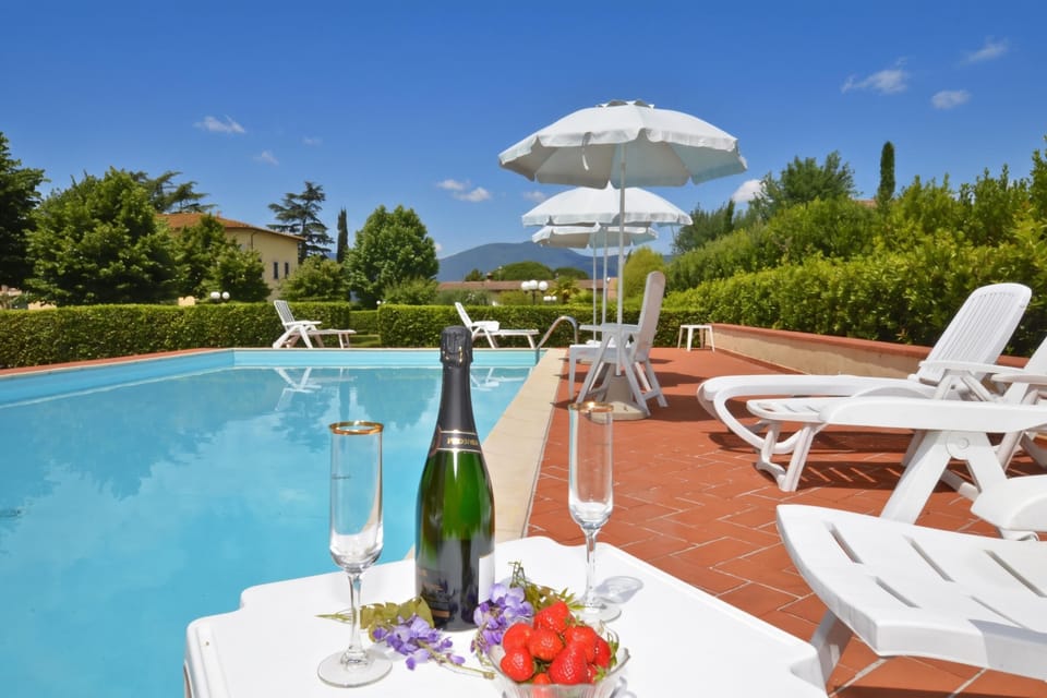 Family Villa, 4 Bedrooms, Fireplace, Mountainside (Tenuta Santa Colomba) | Sundeck