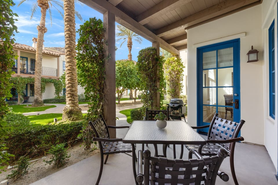 Condo, 1 Bedroom | Outdoor dining