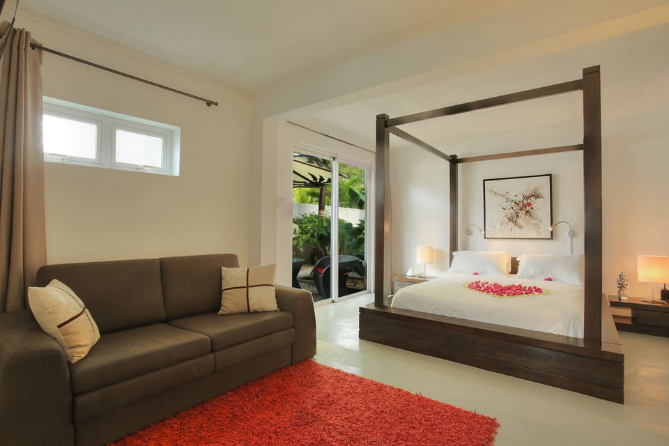 Luxury Room | Egyptian cotton sheets, premium bedding, Select Comfort beds, minibar