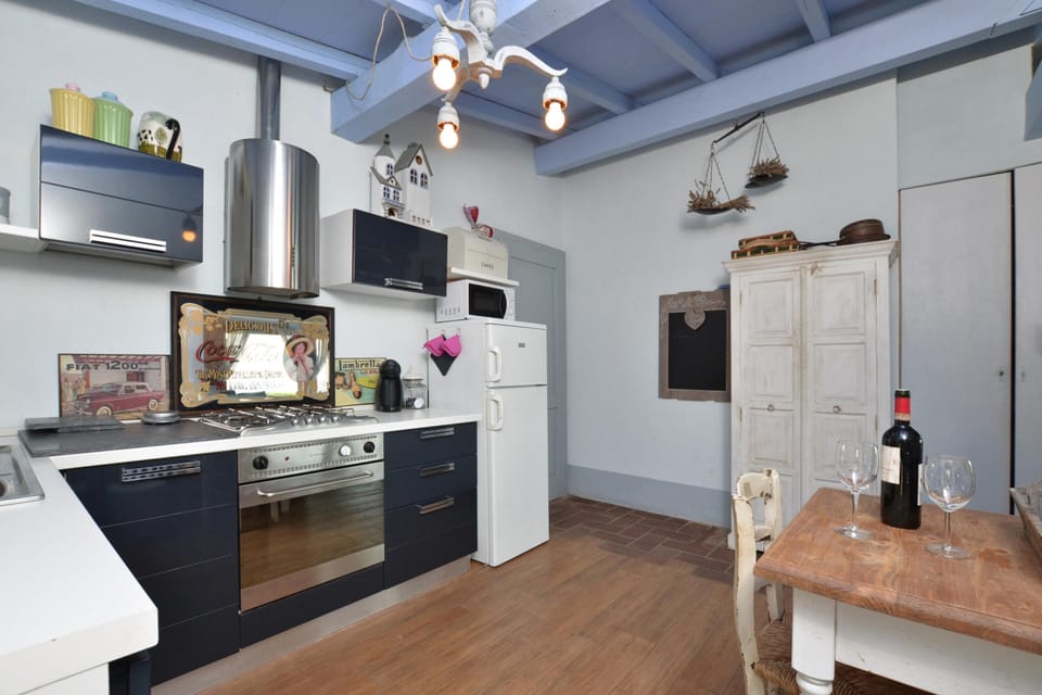 Family Villa, Multiple Bedrooms, Mountainside (Villa Borgiano) | Private kitchen | Fridge, microwave, oven, stovetop