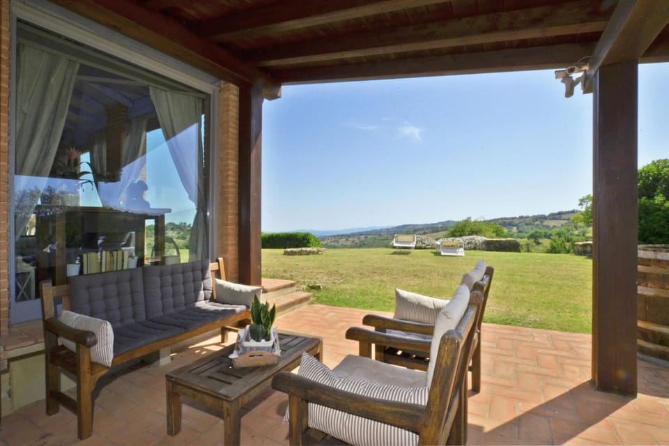 Family Villa, Multiple Bedrooms, Mountainside (Villa Borgiano) | Terrace/patio