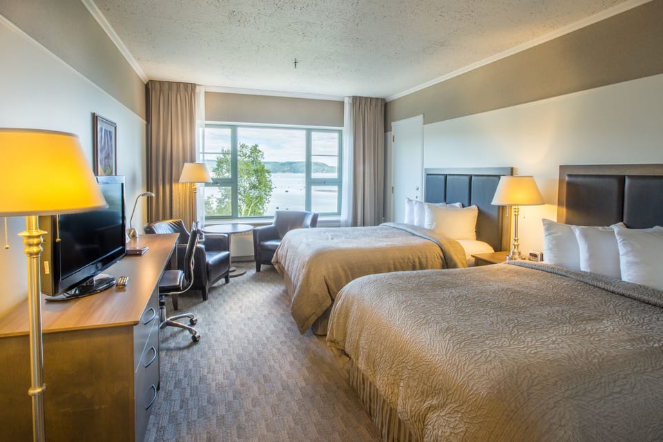 Classic Room, 2 Double Beds, Ocean View | Desk, laptop workspace, blackout drapes, soundproofing