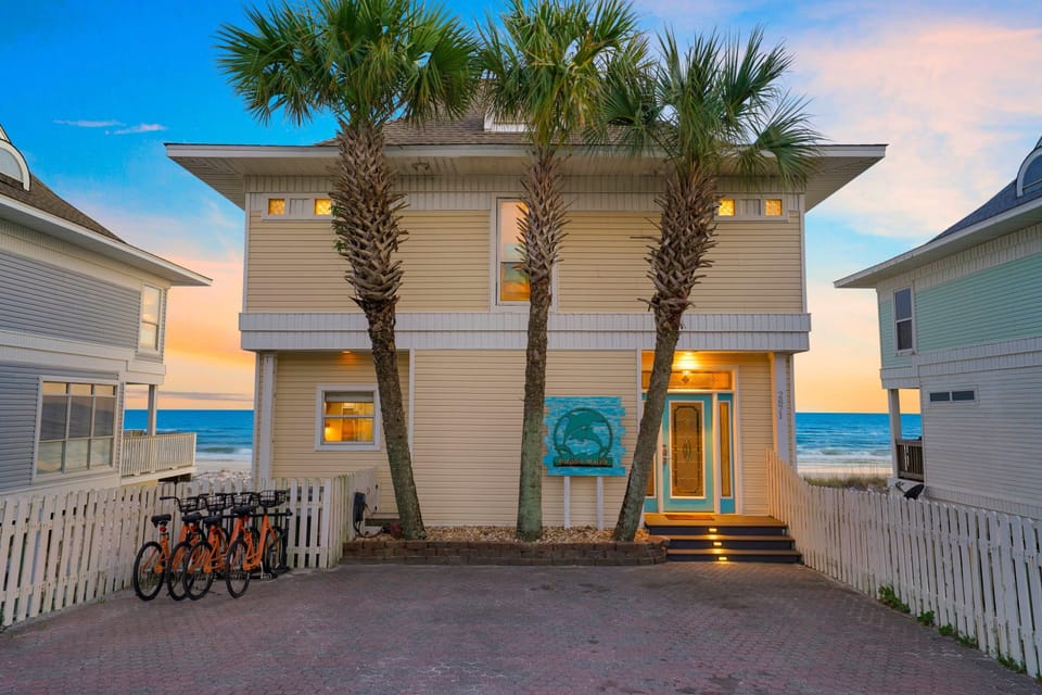 View of the house from the street