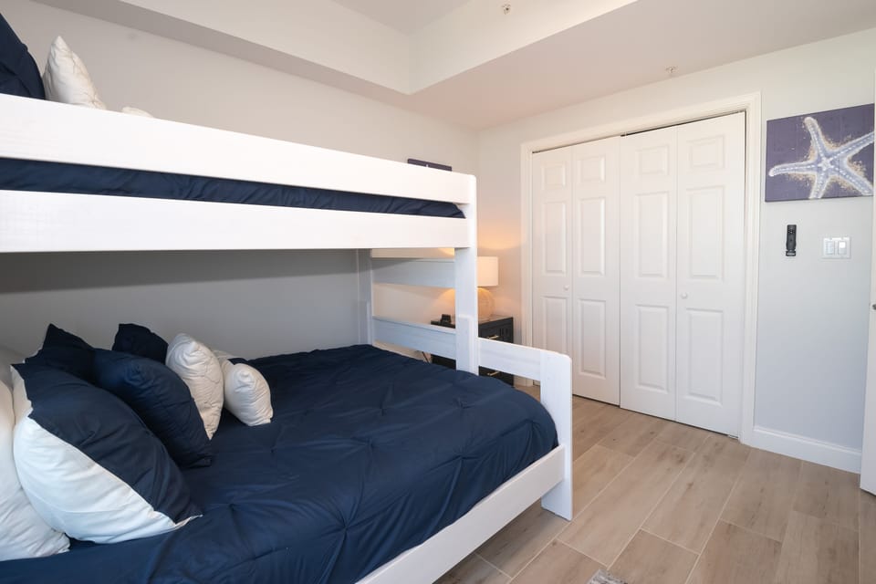 Silver Beach Towers West 503- Guest Bedroom