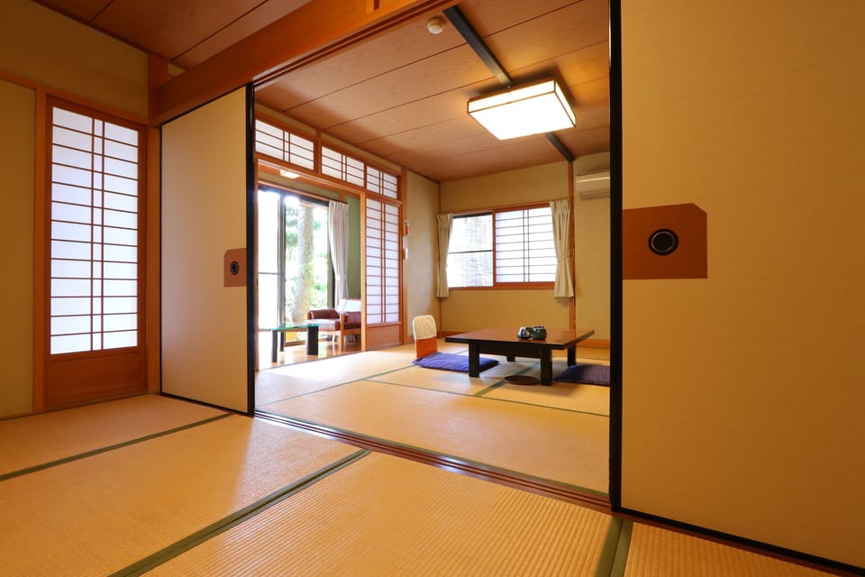 In-room safe, blackout drapes, WiFi (free), bed sheets