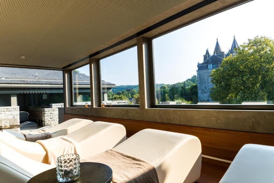 Sauna, hot tub, steam room, Turkish bath, body treatments, body wraps