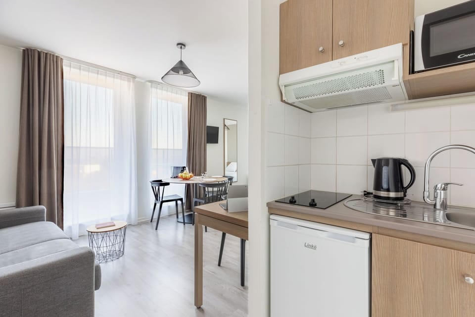 Private kitchenette