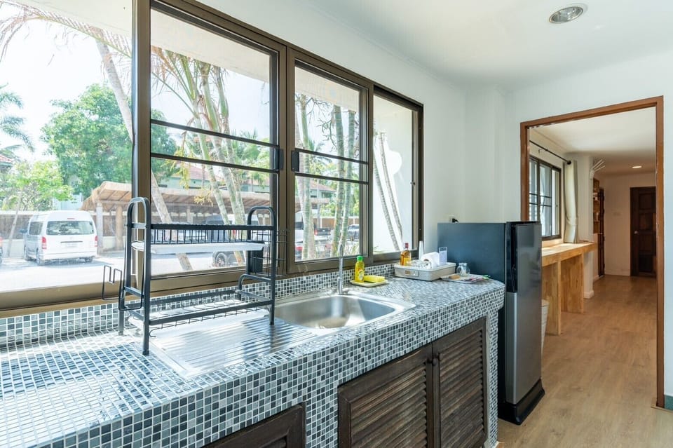 Premium Two-bedrooms Deluxe Garden View | Private kitchen | Fridge, electric kettle