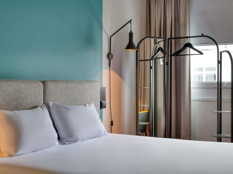 Standard Double Room, 1 Queen Bed | Desk, soundproofing, free cribs/infant beds, free WiFi