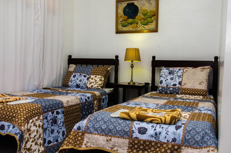 Twin Room, 2 Twin Beds, Private Bathroom | Bed sheets