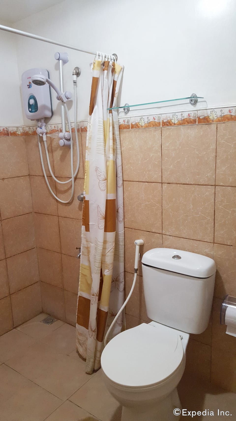 Shower, free toiletries, hair dryer (on request), slippers