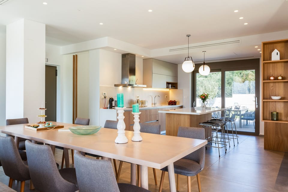 Luxury Villa | In-room dining