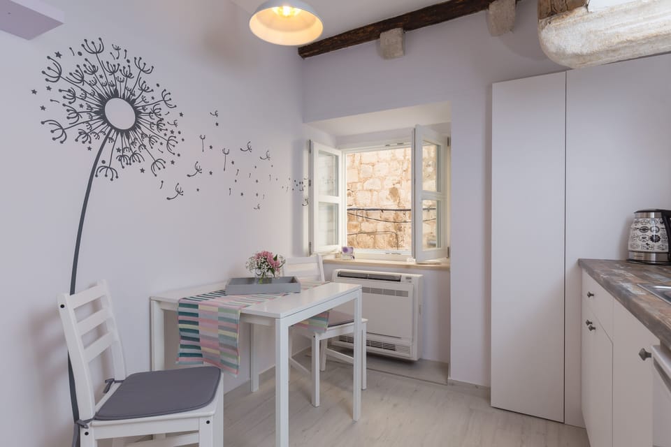 Studio (Studio Apartment) | In-room dining
