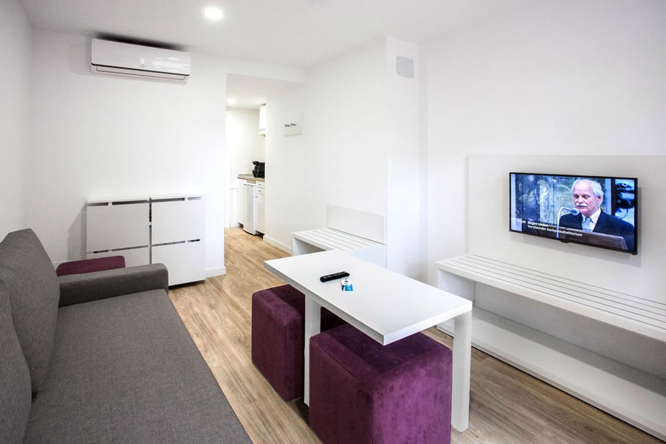 In-room safe, desk, laptop workspace, blackout drapes
