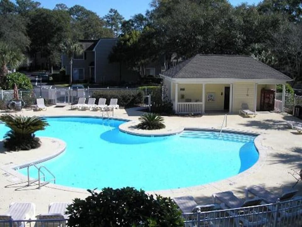 Heated pool
