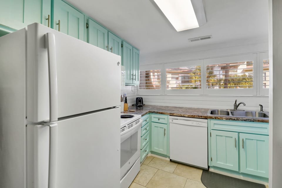 Seascape Villas 3064 - Kitchen