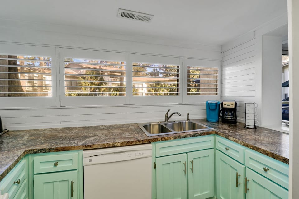 Seascape Villas 3064 - Kitchen