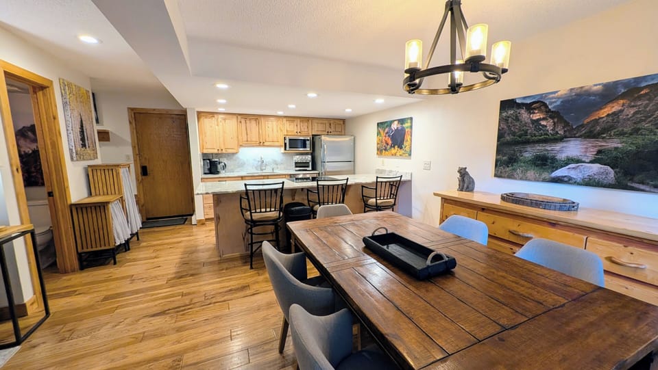 Dining area looking into kitchen