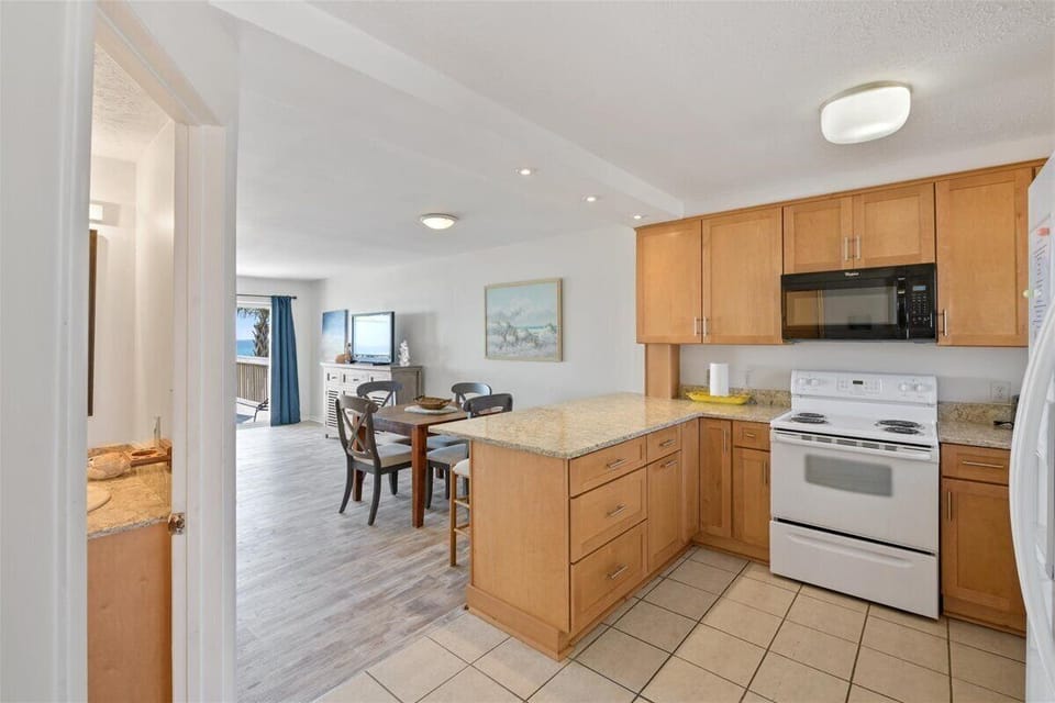 Fully equipped kitchen