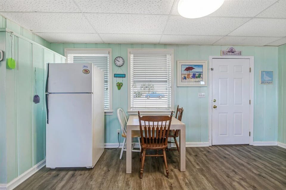Extra refrigerator