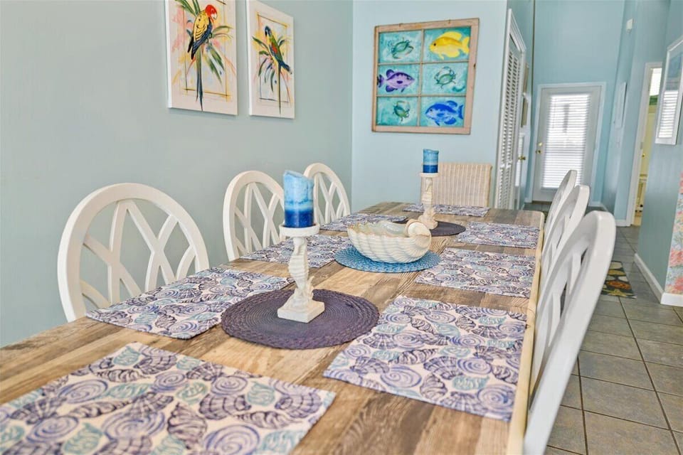 Large dining room table with lots of seating for family dinners