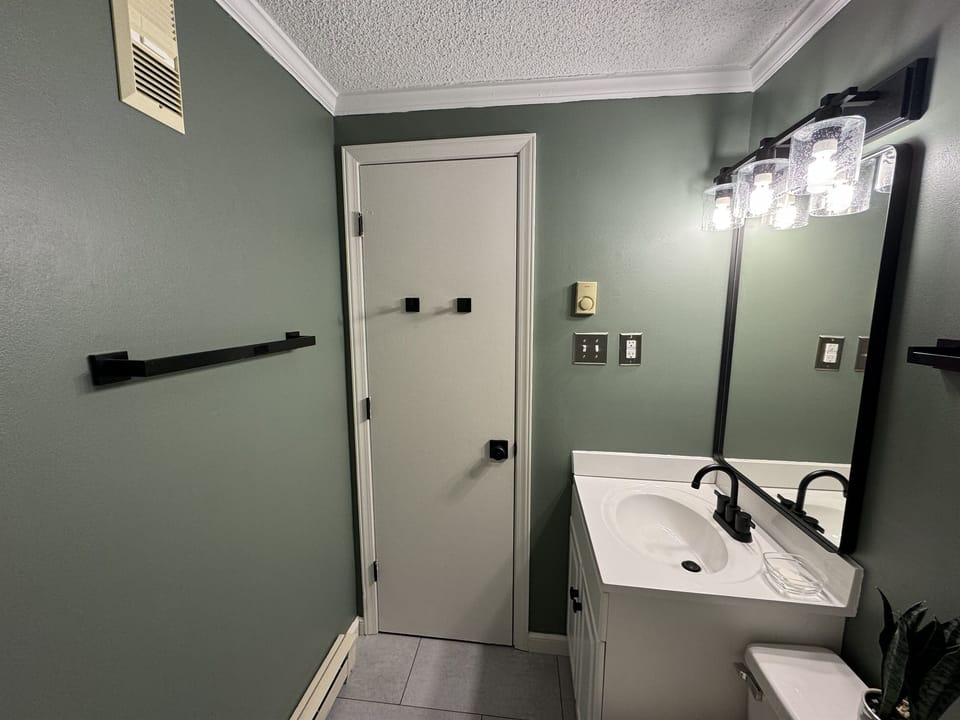 Our Full Bathroom with Standard Essentials!