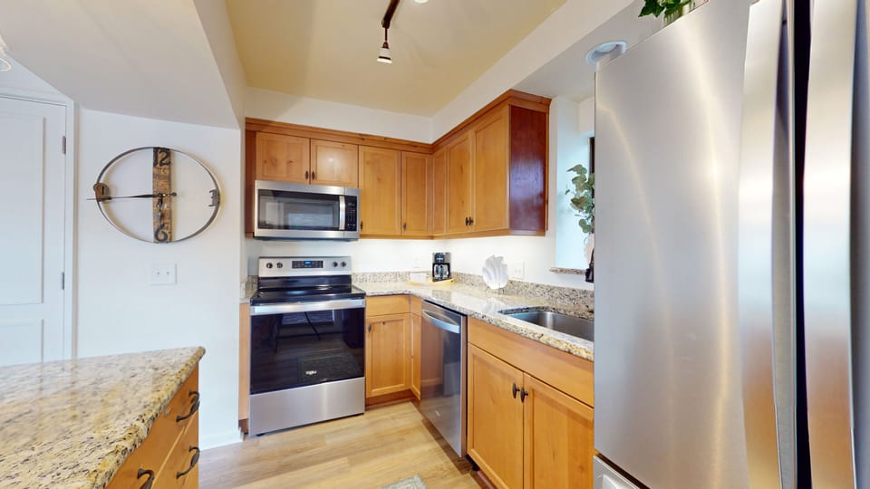Fully Stocked Kitchen