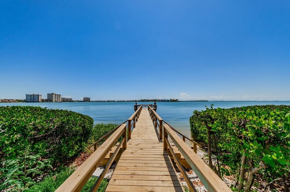 22-web-or-mls-Palma Del Mar Dock 1a
