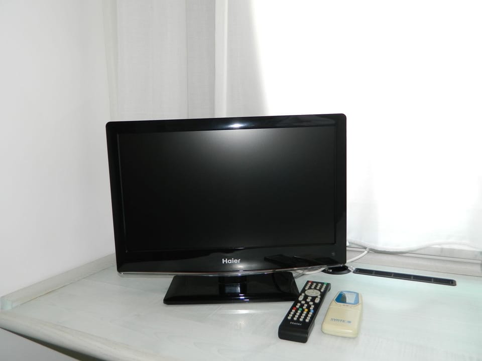 Economy Room, 2 Twin Beds | Room amenity