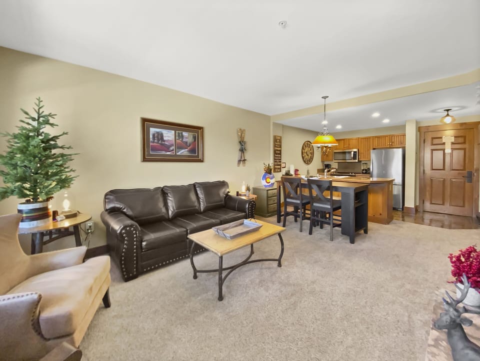 Condo, 1 Bedroom | Interior