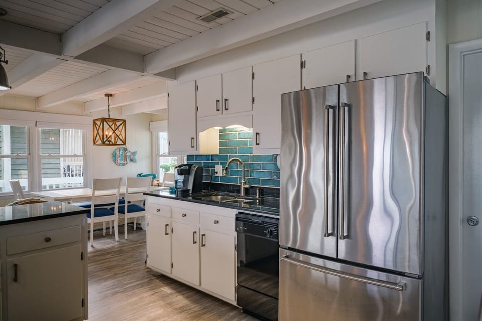 House, 3 Bedrooms | Private kitchen | Coffee/tea maker, fridge, oven, toaster