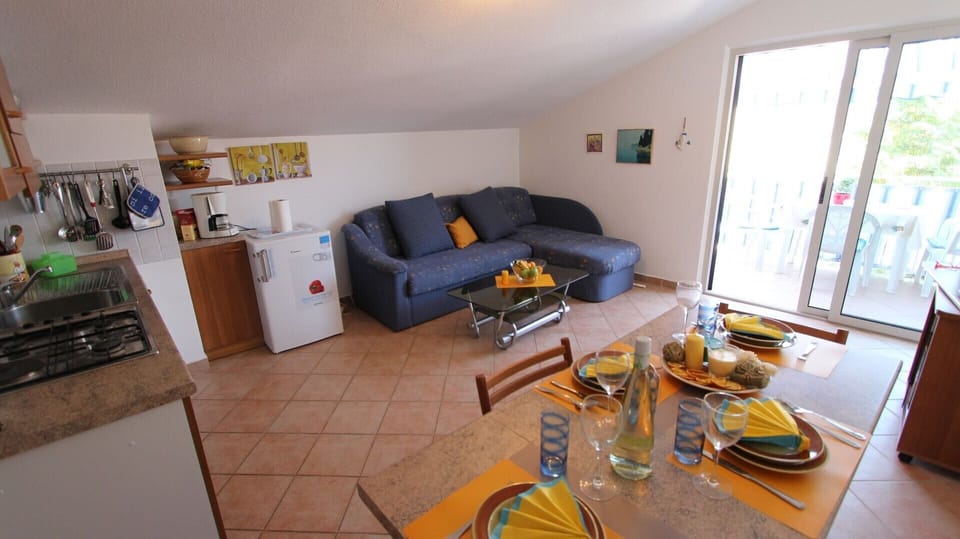 Dining area - Living room