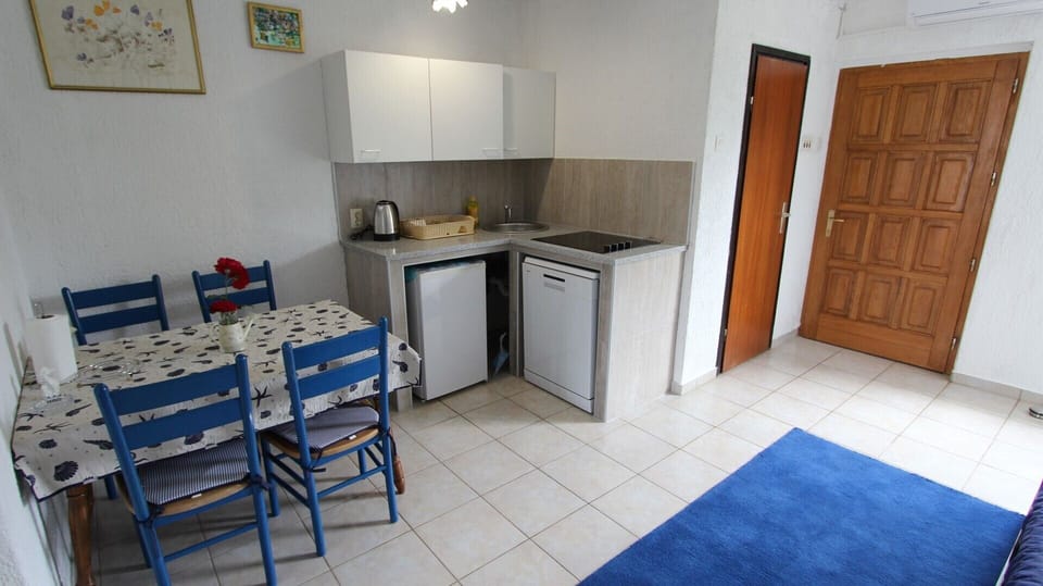 Kitchen and living room