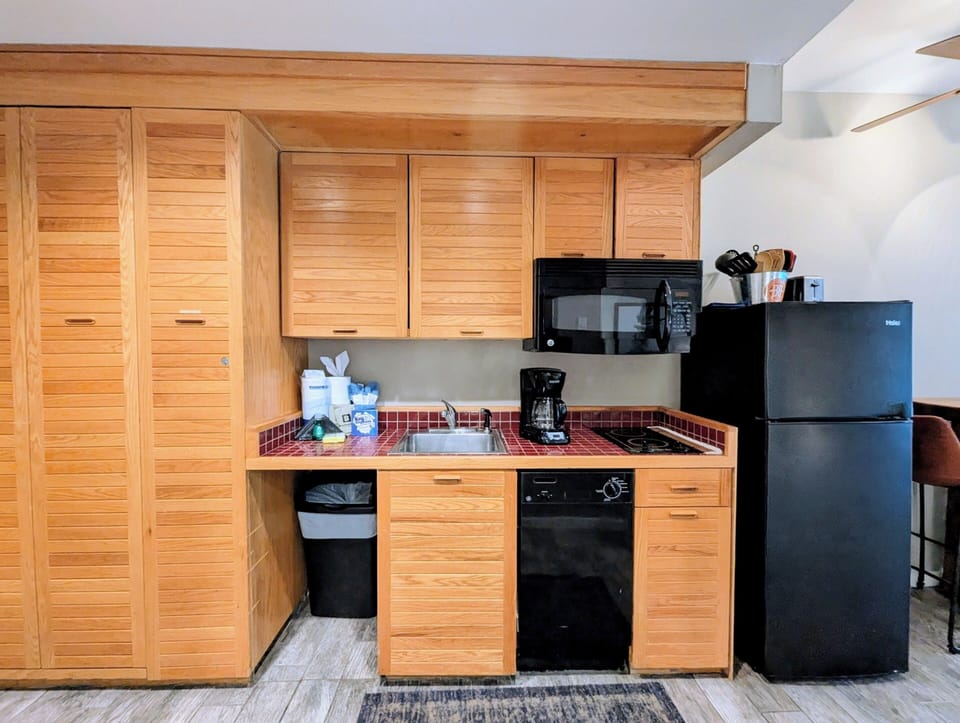 Kitchenette with stove top