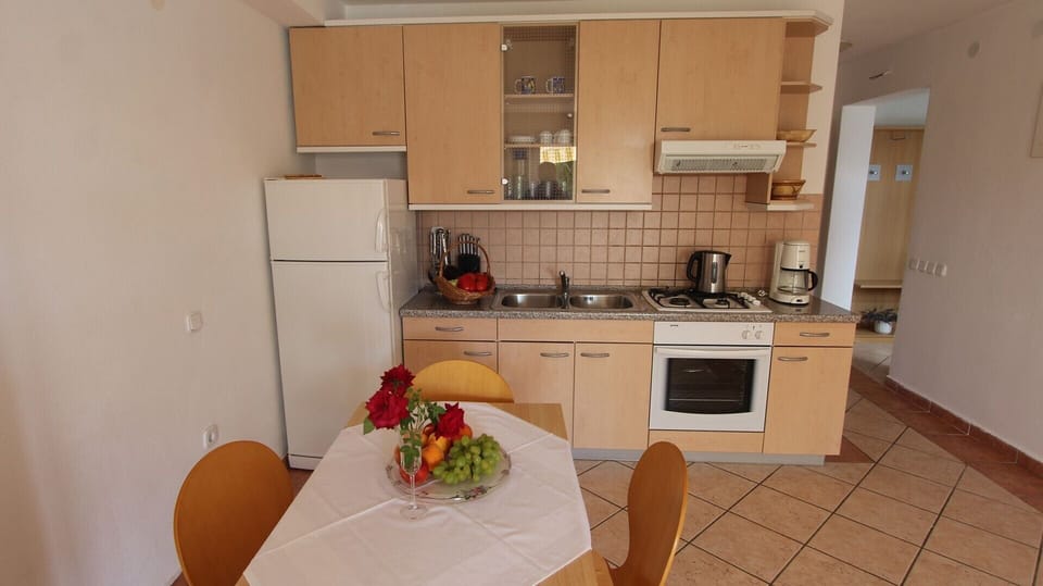 Kitchen and living room