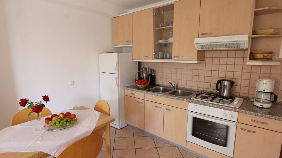 Kitchen and living room