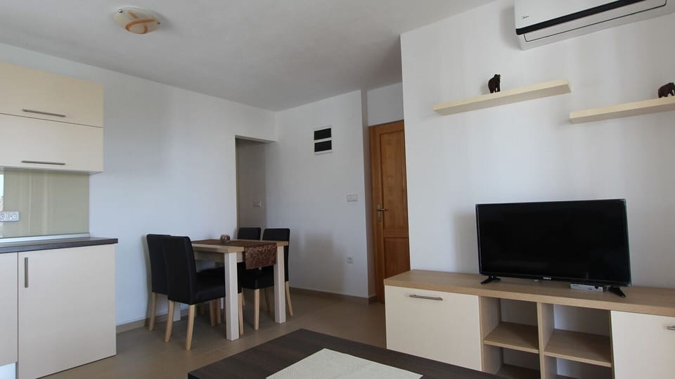 Kitchen and living room