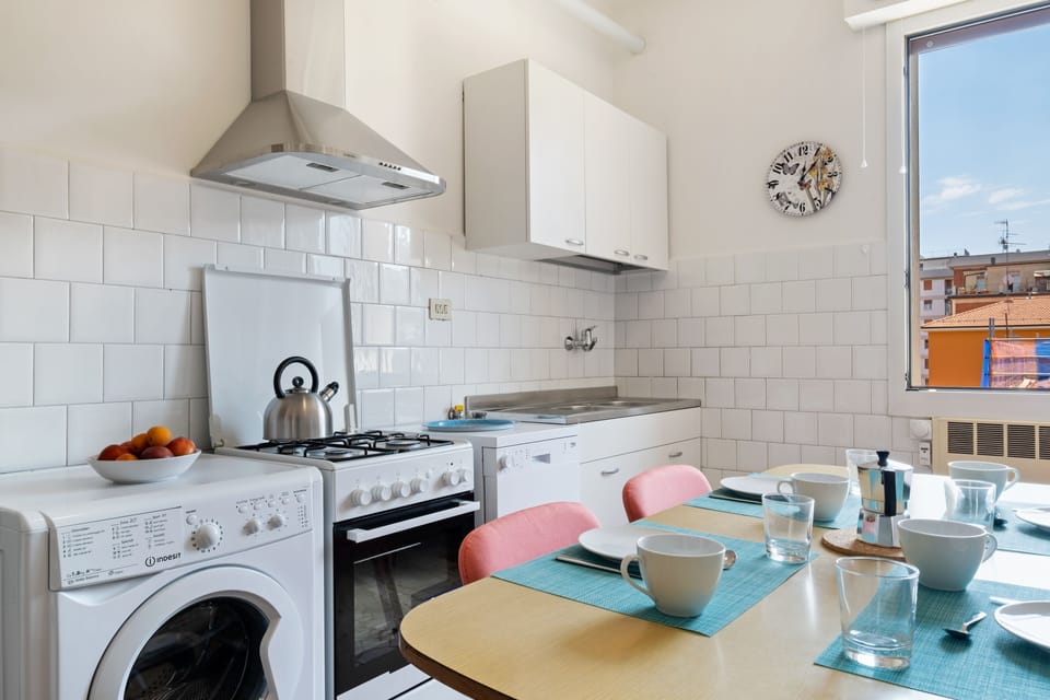 Apartment, 2 Bedrooms | Private kitchen | Fridge, microwave, oven, stovetop
