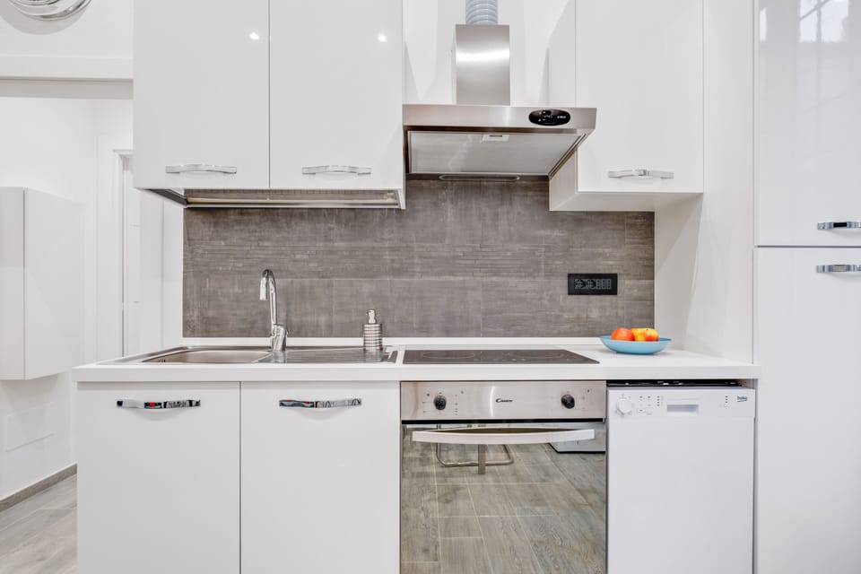 Apartment, 1 Bedroom | Private kitchen | Fridge, oven, stovetop, dishwasher