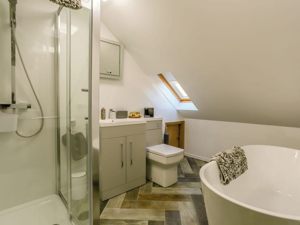 Bathroom | Beck View - Beck View and Boothby Cottage, Welton-le-Marsh, near Spilsby