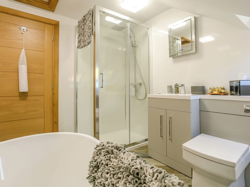 Bathroom | Beck View - Beck View and Boothby Cottage, Welton-le-Marsh, near Spilsby
