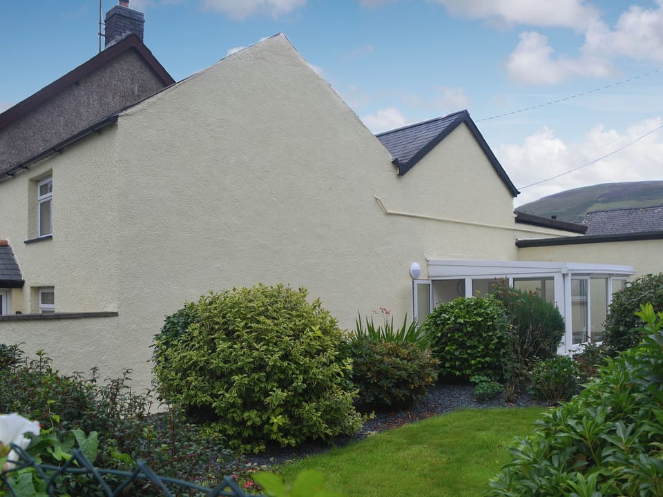 Garden | Pen Parc, Bryncrug, near Tywyn