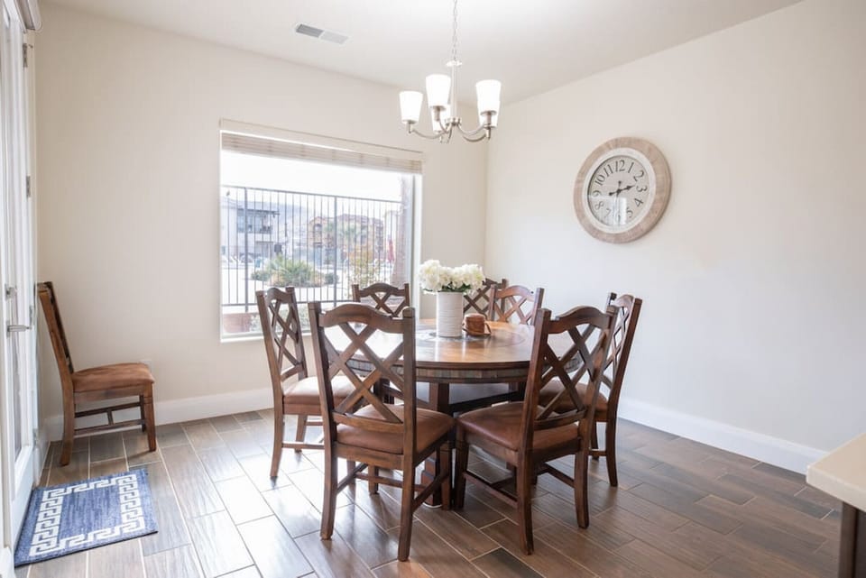 Dining area with seating for 8