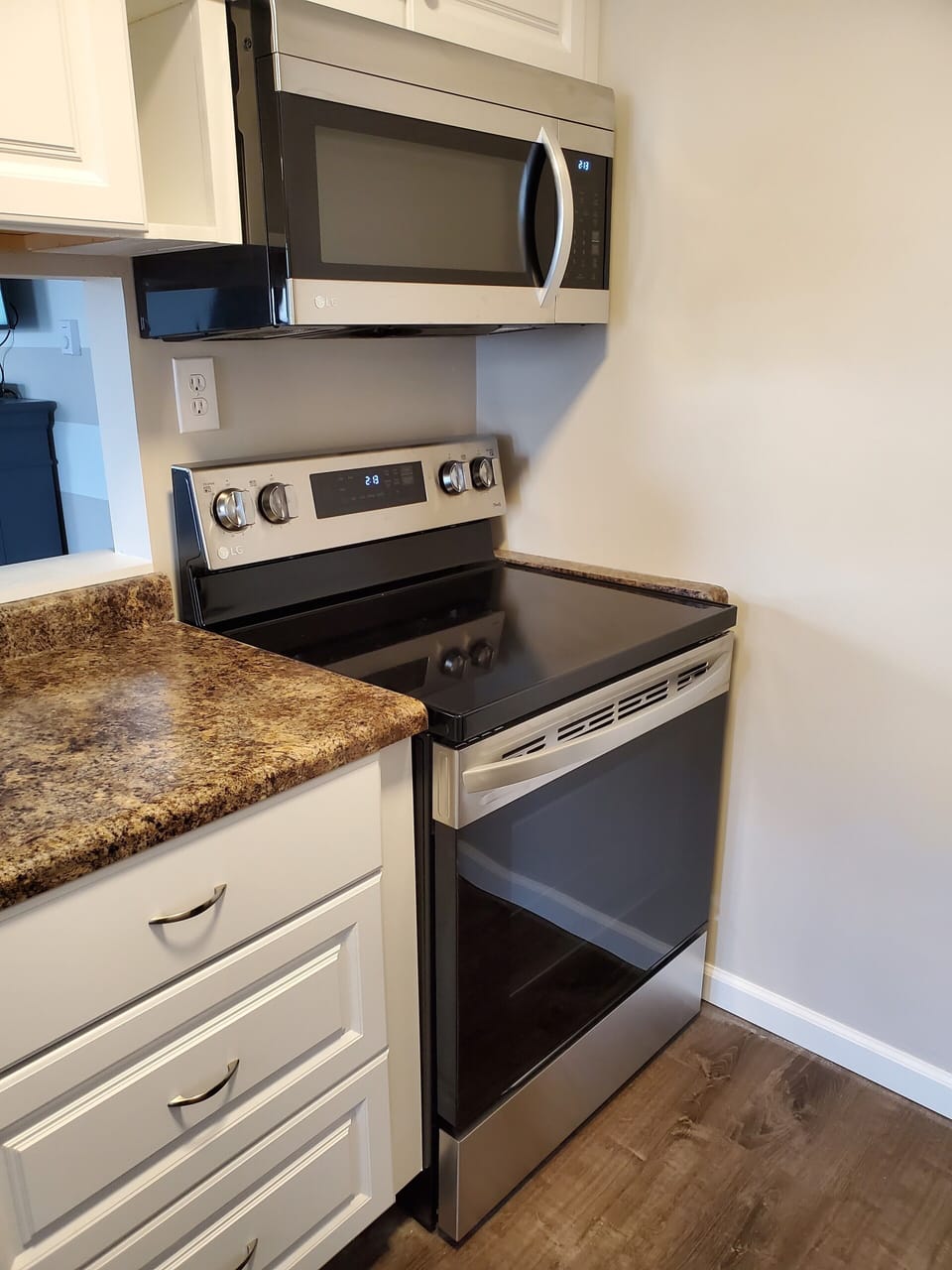 Stainless steel oven and microwave! 