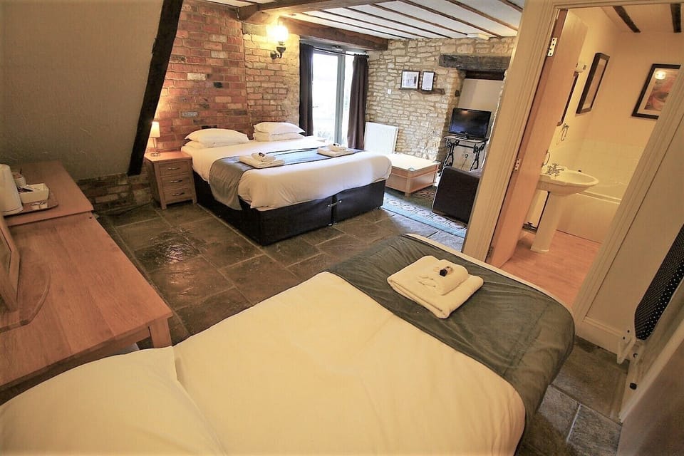 Deluxe Triple Room, Ensuite | Free WiFi
