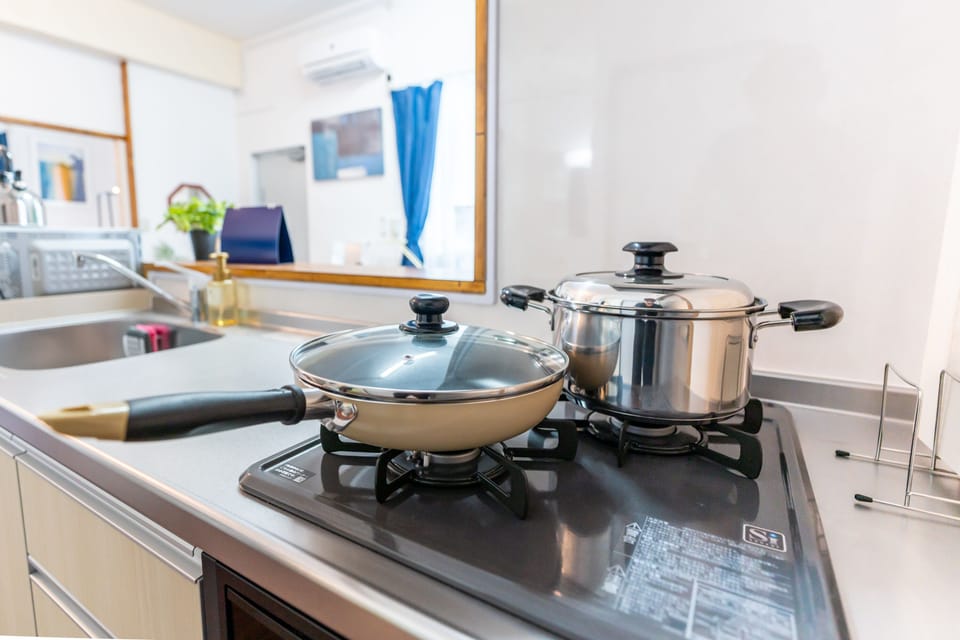 House, 2 Bedrooms, Non Smoking | Private kitchen | Fridge, microwave, stovetop, electric kettle