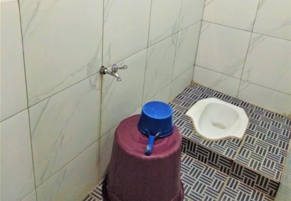 Standard Room | Bathroom | Shower, towels