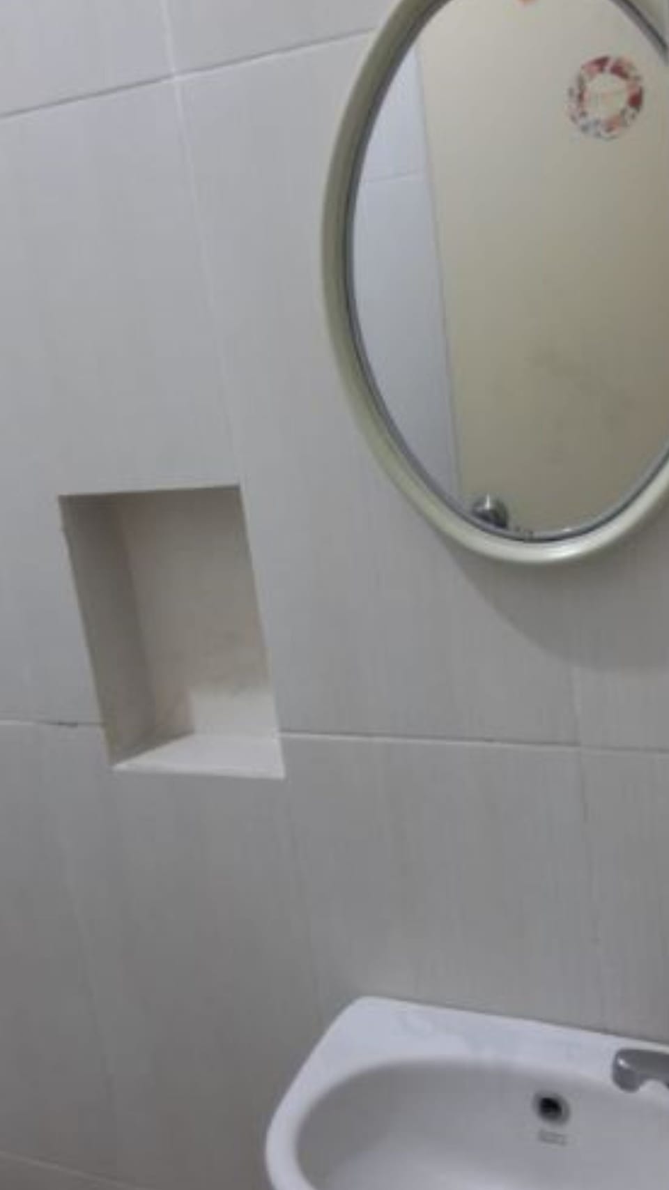 Superior Room | Bathroom | Shower, hair dryer, towels