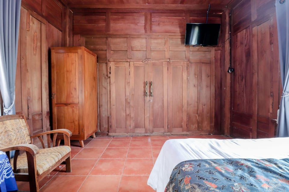 Superior Room | Desk, free WiFi, bed sheets
